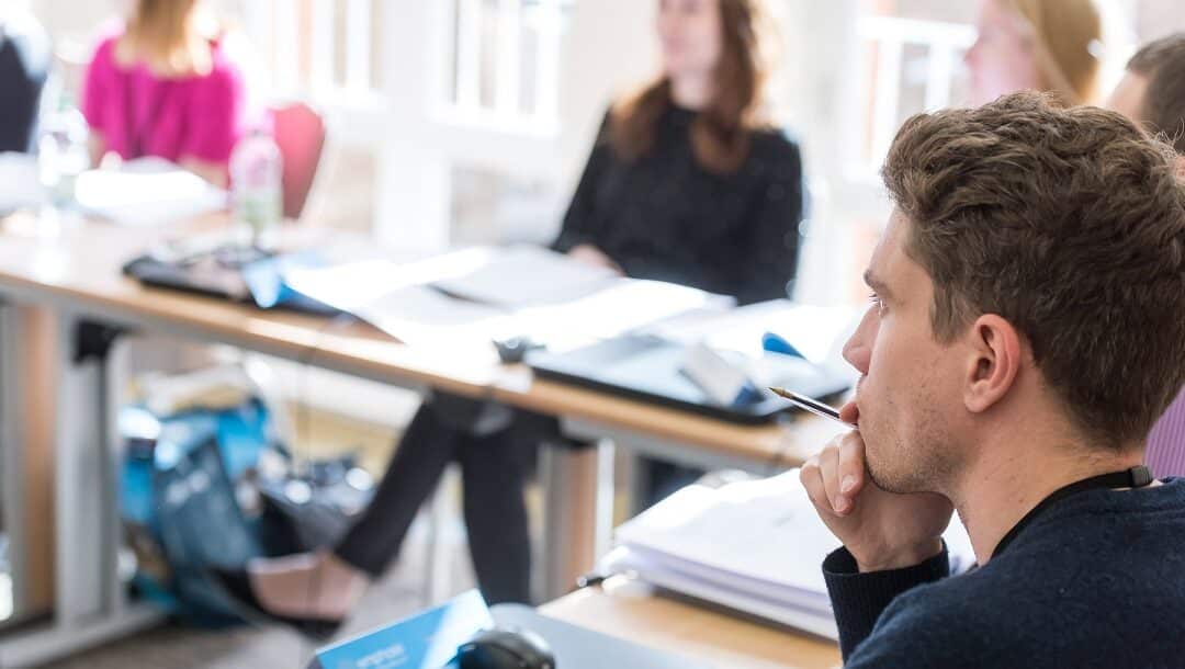 Writing public sector bids and tenders